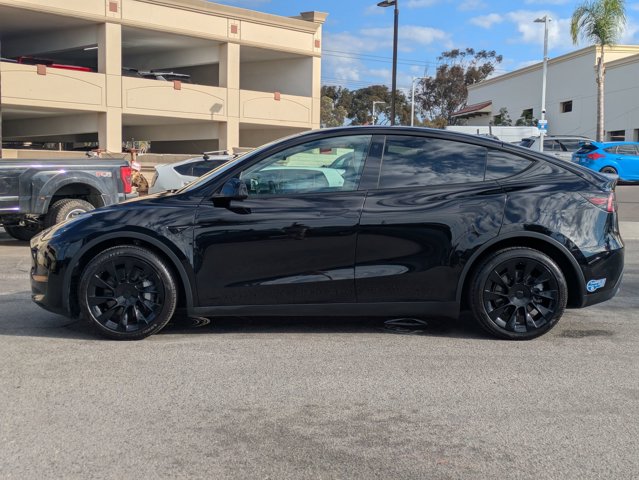 Used 2021 Tesla Model Y Long Range with VIN 5YJYGDEE7MF269873 for sale in Kansas City