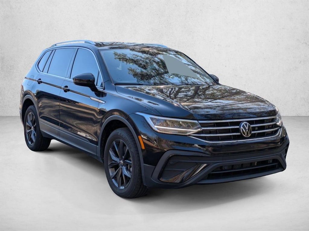 Used 2023 Volkswagen Tiguan SE Sport Utility