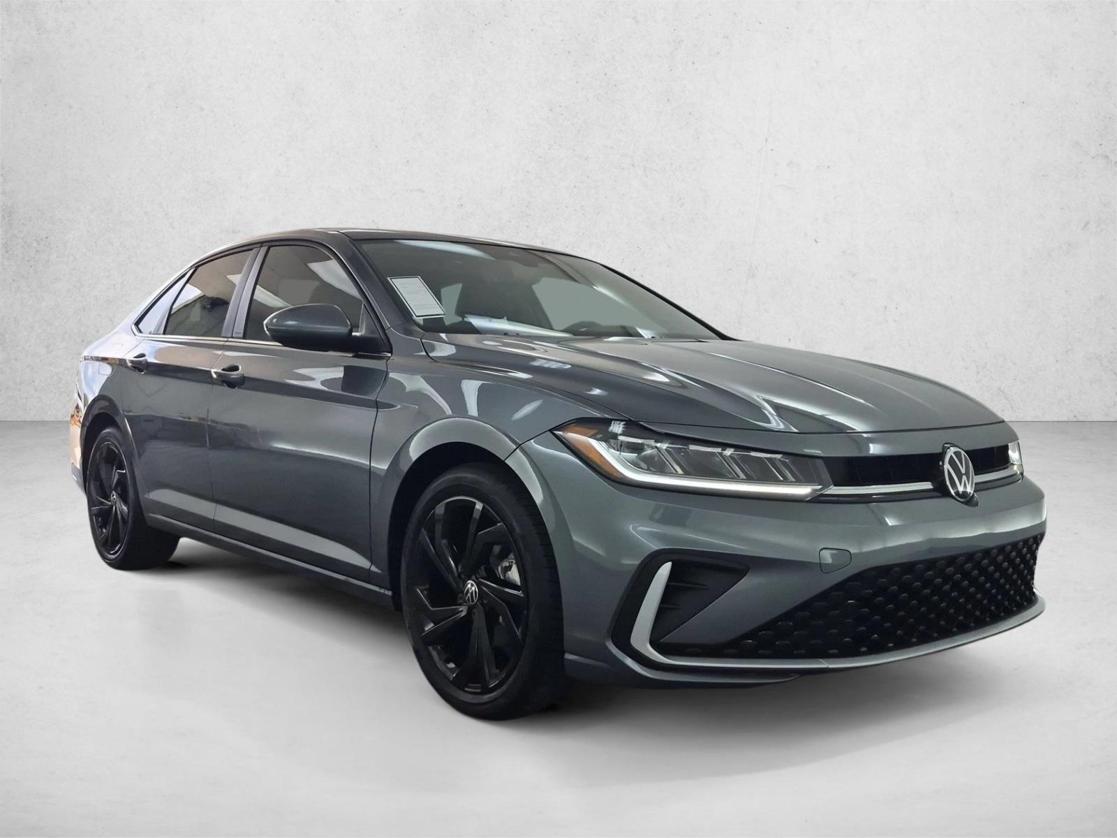 2025 Volkswagen Jetta SE - Photo 7
