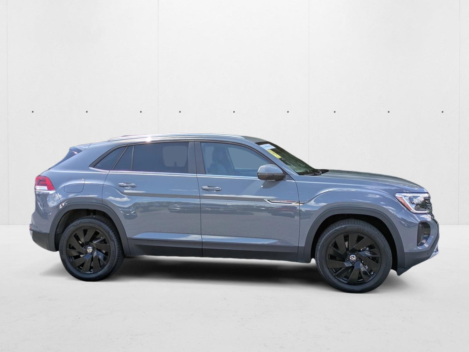 2025 Volkswagen Atlas Cross Sport SE Technology photo 4