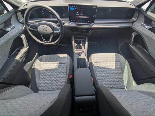 2025 Volkswagen Tiguan S photo 2