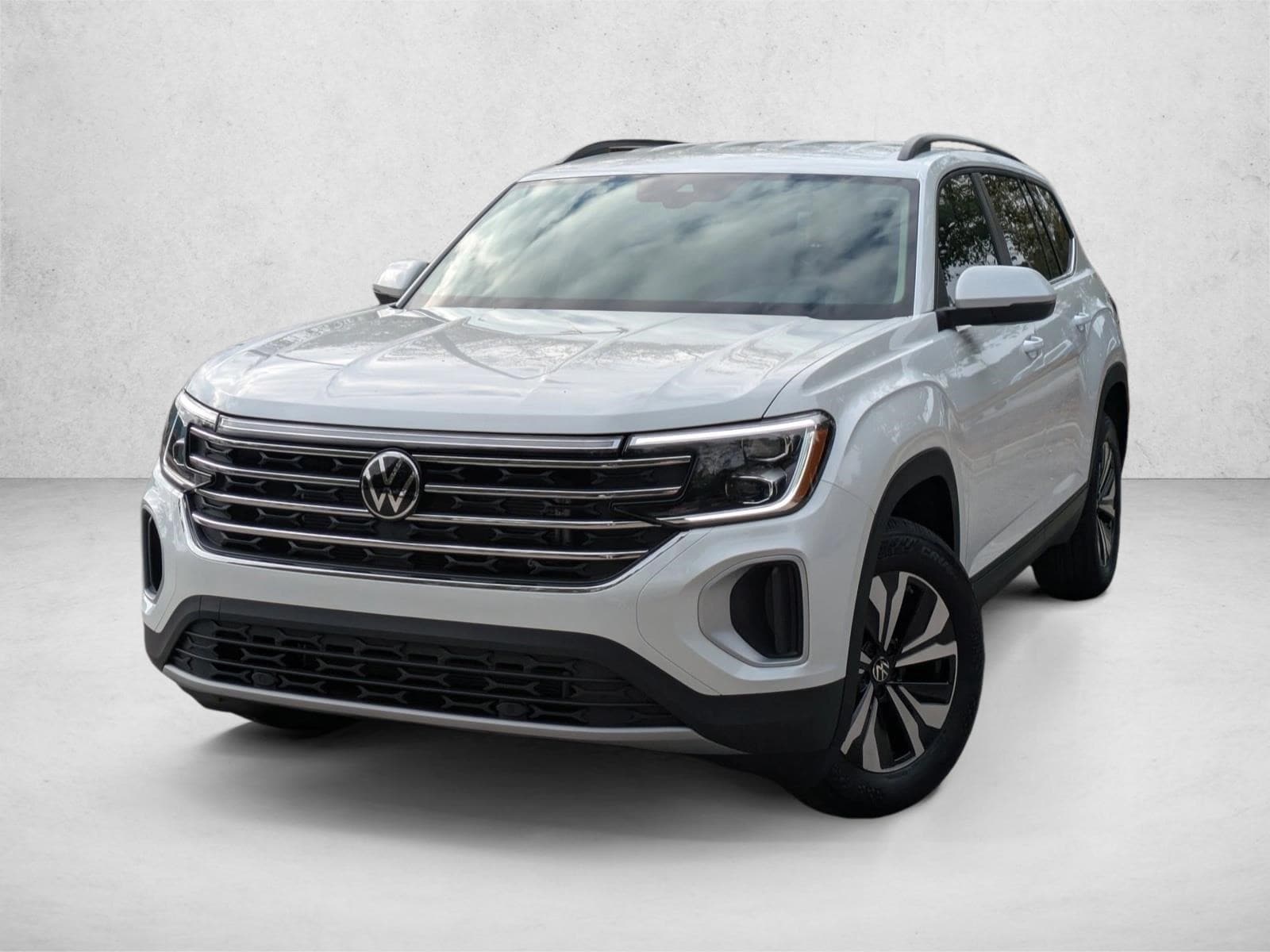 2026 Volkswagen Atlas SE's photo