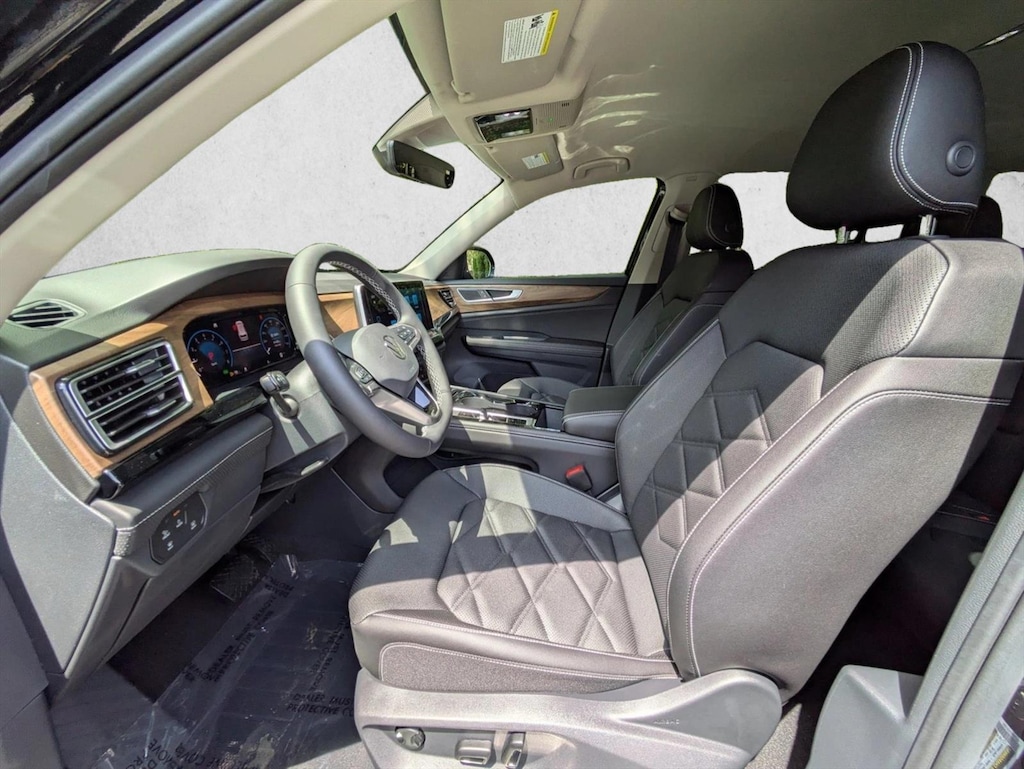 New 2026 Volkswagen Atlas 2.0T SE w/Technology Sport Utility