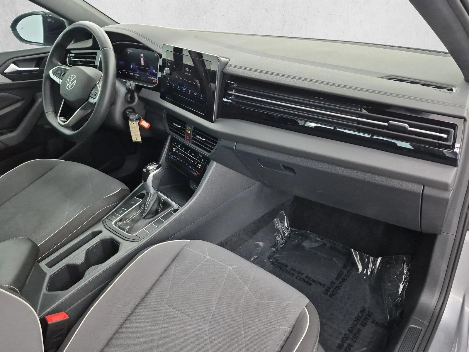 2025 Volkswagen Jetta Sport - Photo 24