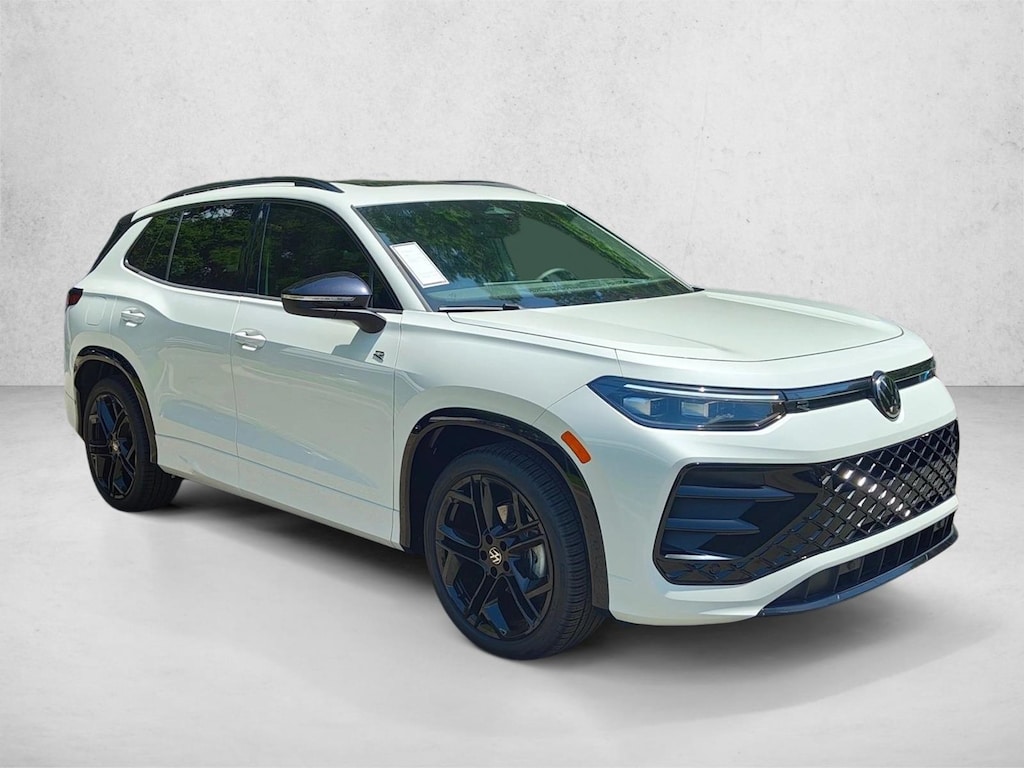 New 2026 Volkswagen Tiguan SE R-Line Black Sport Utility