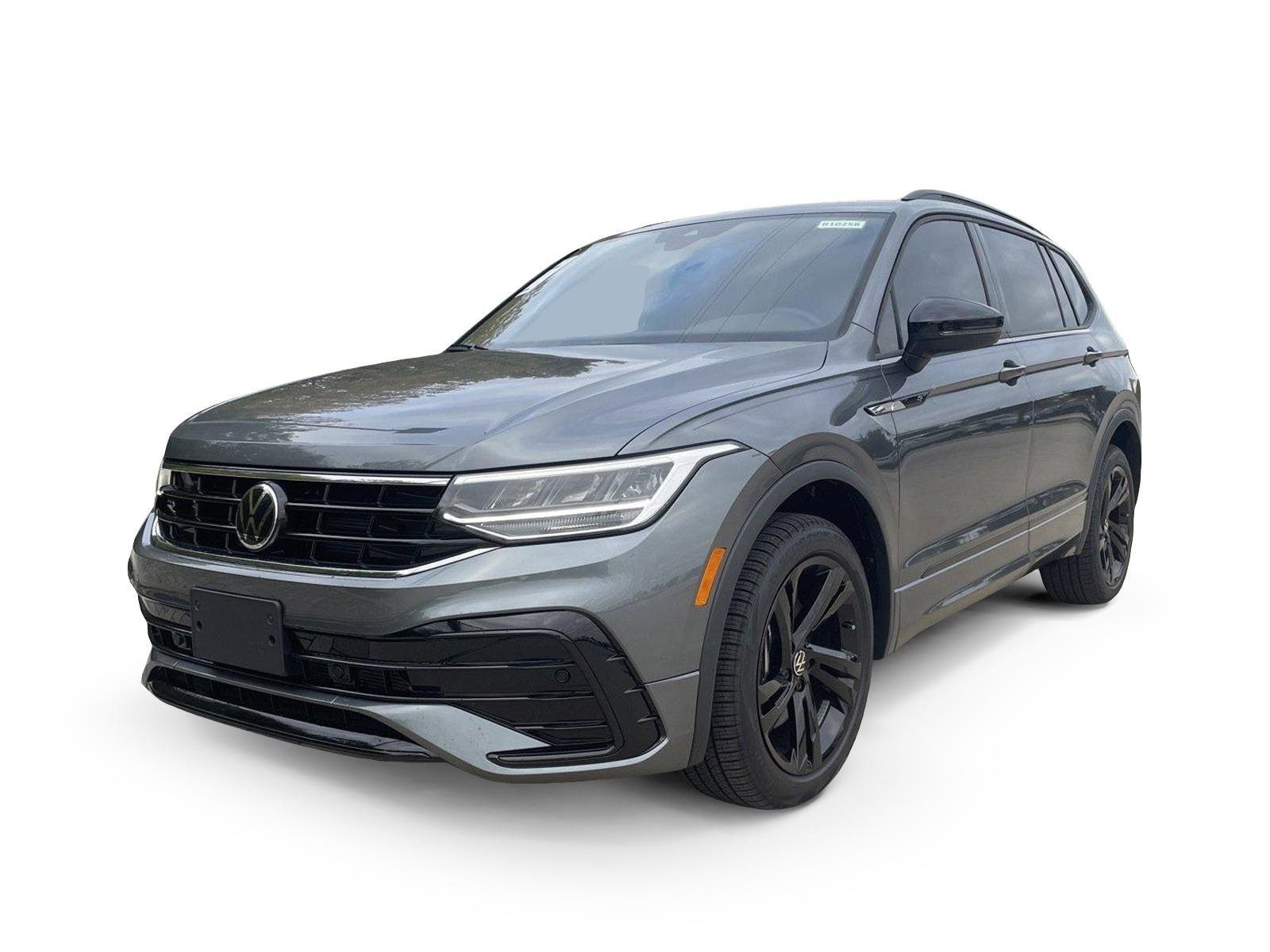 2024 Volkswagen Tiguan SE R-LINE BLACK's photo