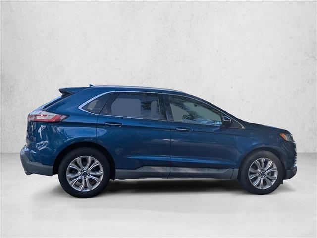 2020 Ford Edge Titanium photo 3
