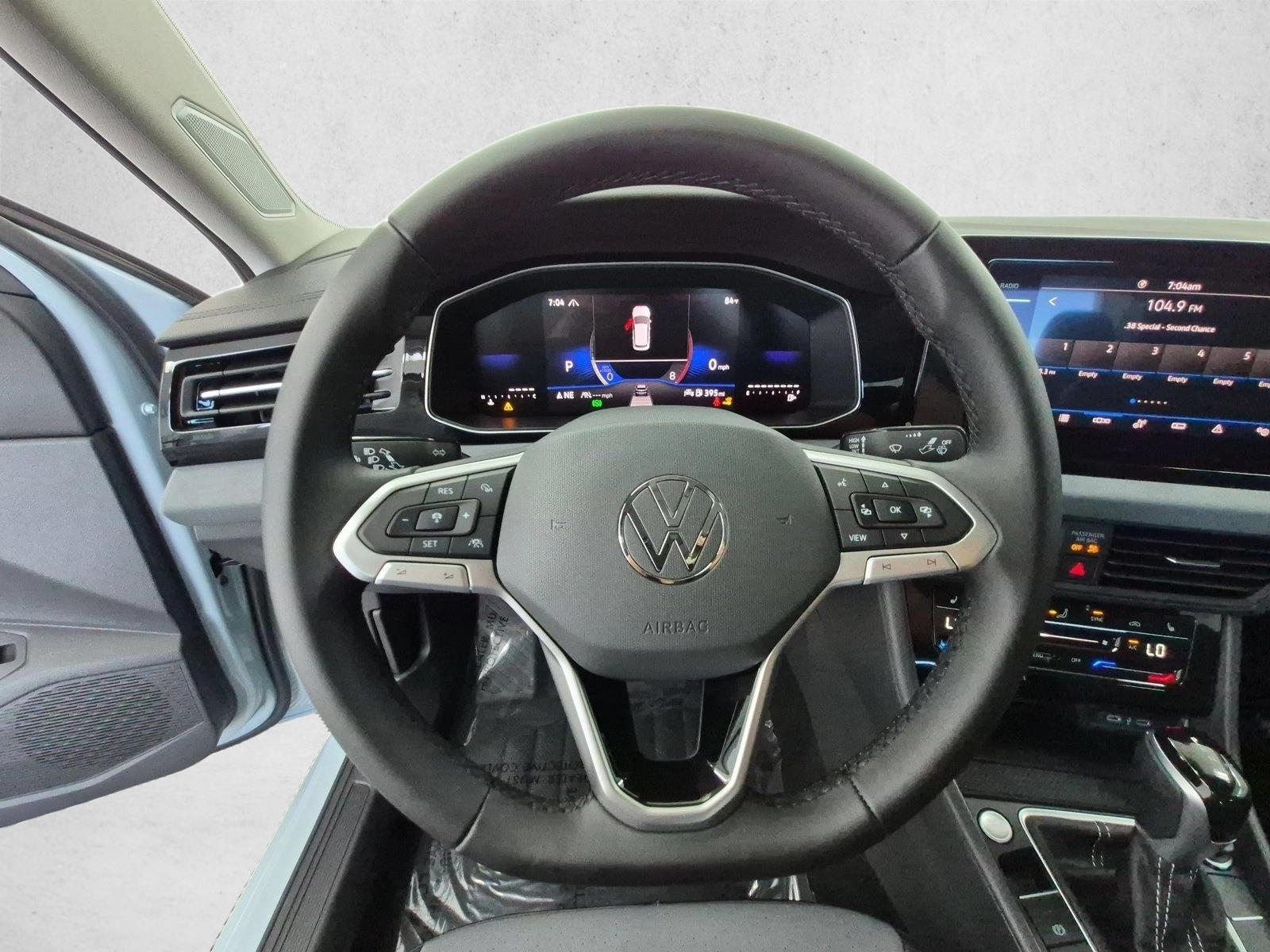 2025 Volkswagen Jetta SE - Photo 19