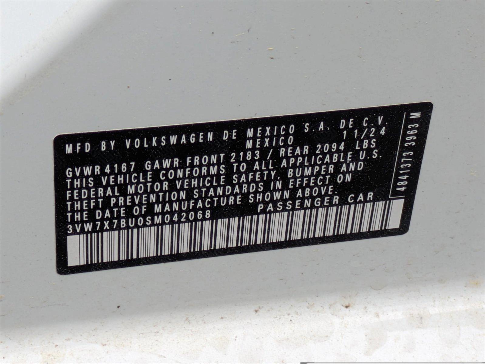 2025 Volkswagen Jetta SE - Photo 21