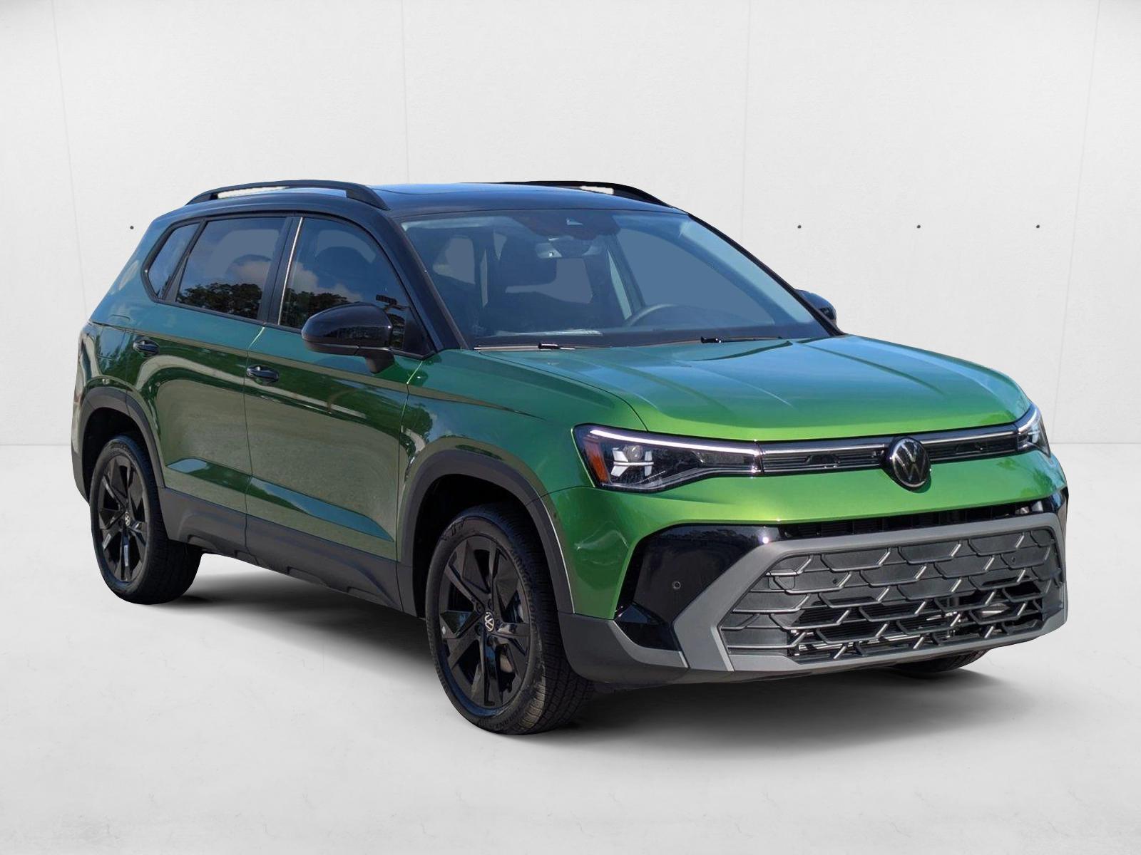 2025 Volkswagen Taos SE Black - Photo 6