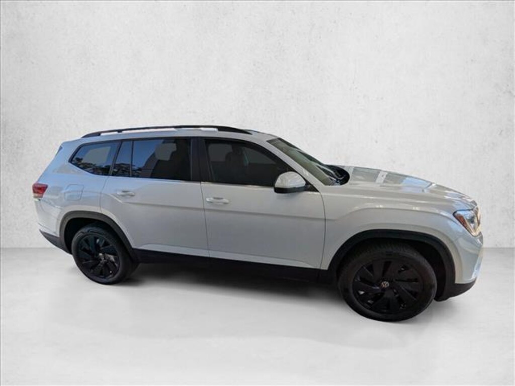 New 2026 Volkswagen Atlas 2.0T SE w/Technology Sport Utility