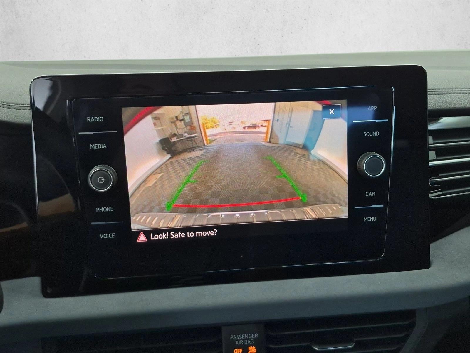 2025 Volkswagen Jetta SE - Photo 13