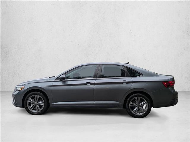 2023 Volkswagen Jetta SE photo 3