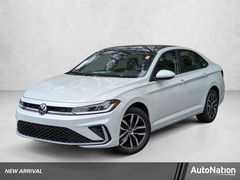 Used 2025 Volkswagen Jetta SE 4dr Car