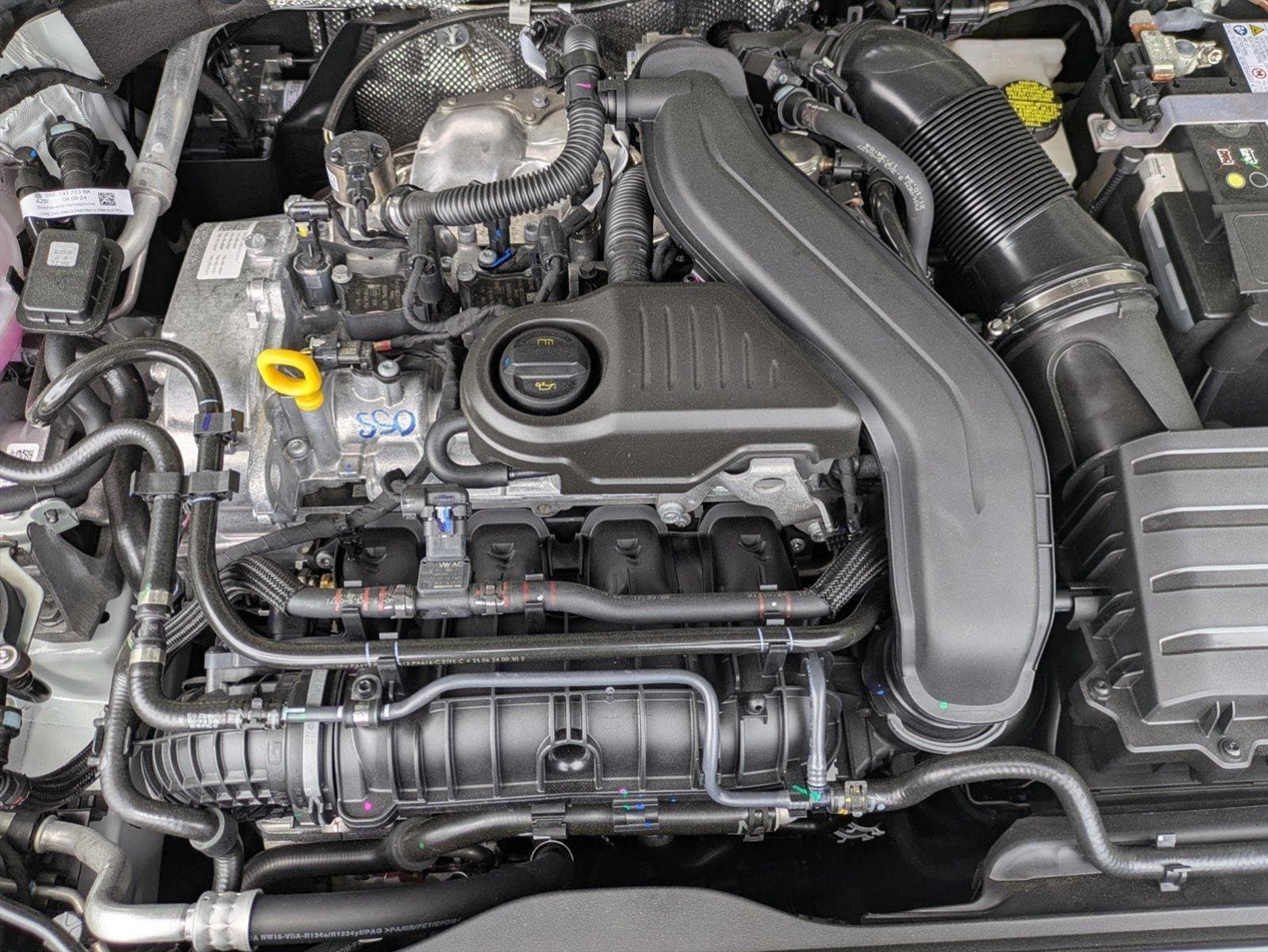 2025 Volkswagen Jetta SE - Photo 18