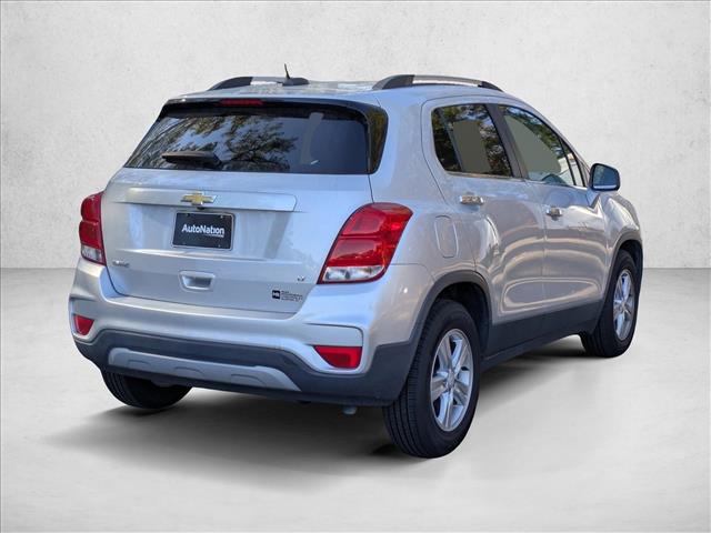 2019 Chevrolet Trax LT photo 2