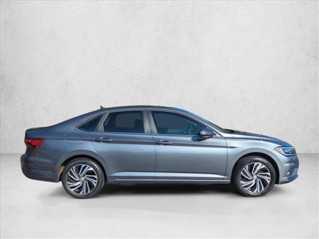 Used 2021 Volkswagen Jetta SEL Premium 4dr Car