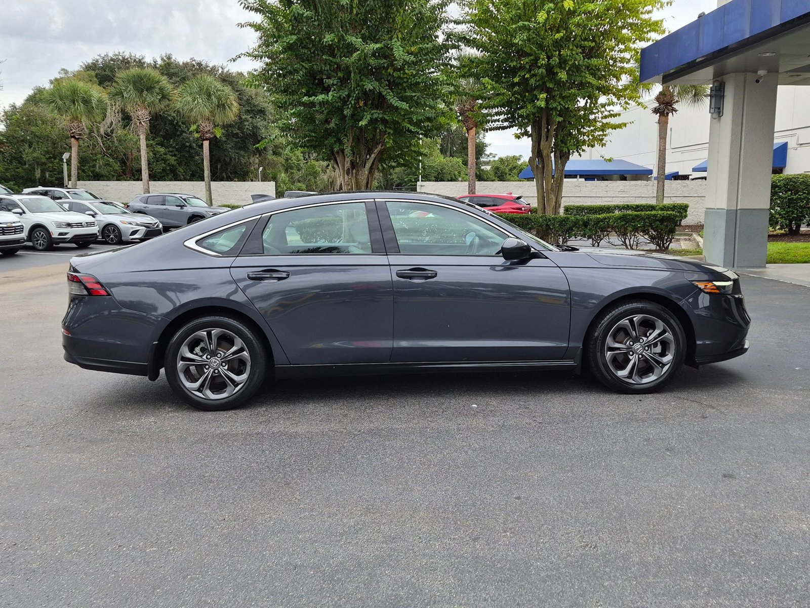 Used 2023 Honda Accord Sedan EX 4dr Car