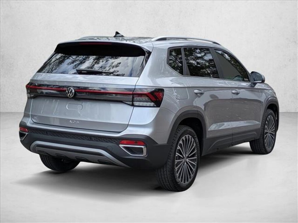 New 2026 Volkswagen Taos SE Sport Utility