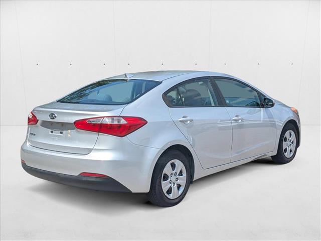 2016 Kia Forte LX photo 4