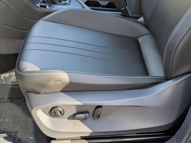 2023 Volkswagen Tiguan SE Sport photo 2