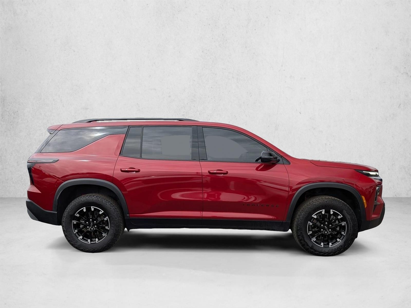 2025 Chevrolet Traverse Z71 photo 4