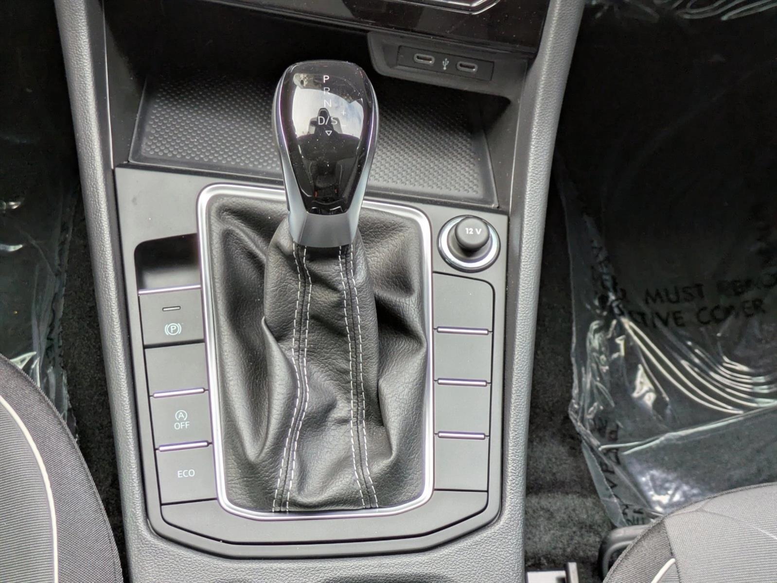 2025 Volkswagen Jetta Sport - Photo 15