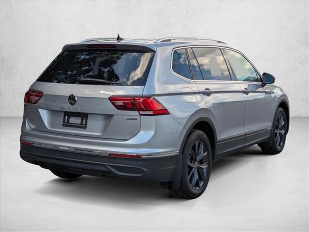 Used 2024 Volkswagen Tiguan SE Sport Utility