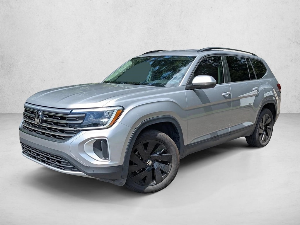 Used 2024 Volkswagen Atlas 2.0T SE w/Technology Sport Utility