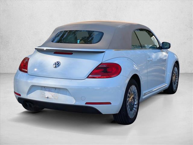 2014 Volkswagen Beetle 1.8T photo 2