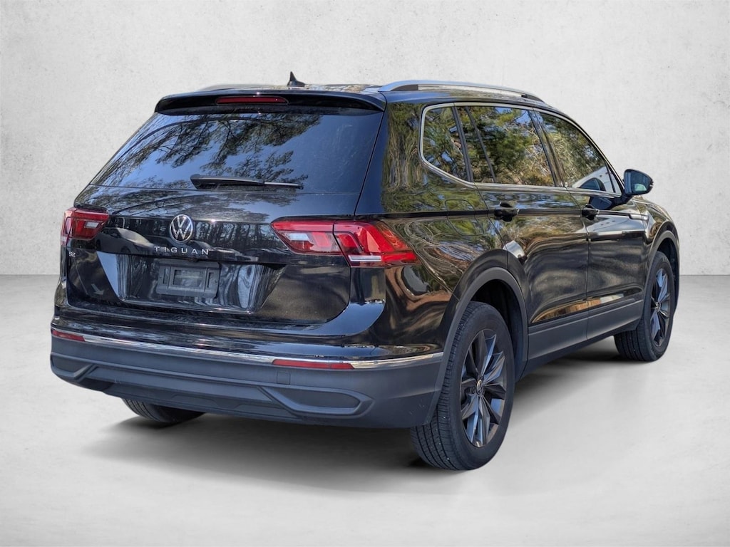 Used 2023 Volkswagen Tiguan SE Sport Utility