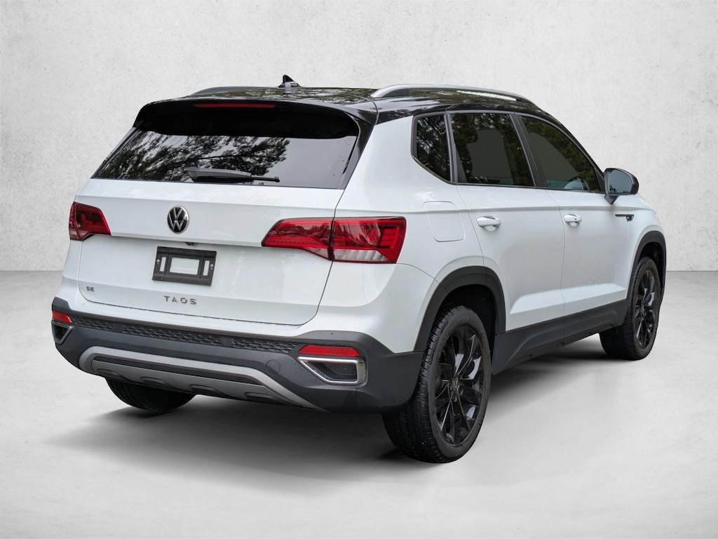 Used 2024 Volkswagen Taos SE Sport Utility