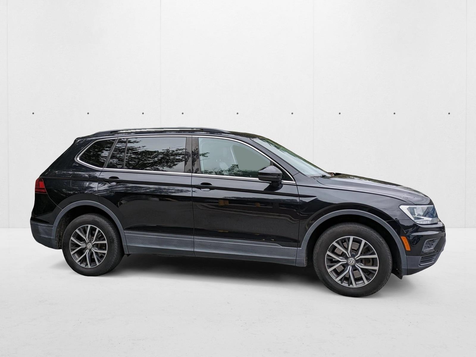 2019 Volkswagen Tiguan SE Sport photo 4