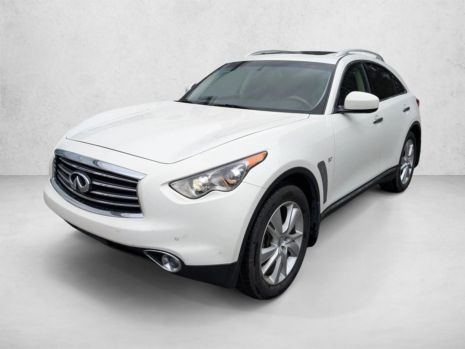 2015 INFINITI QX70
