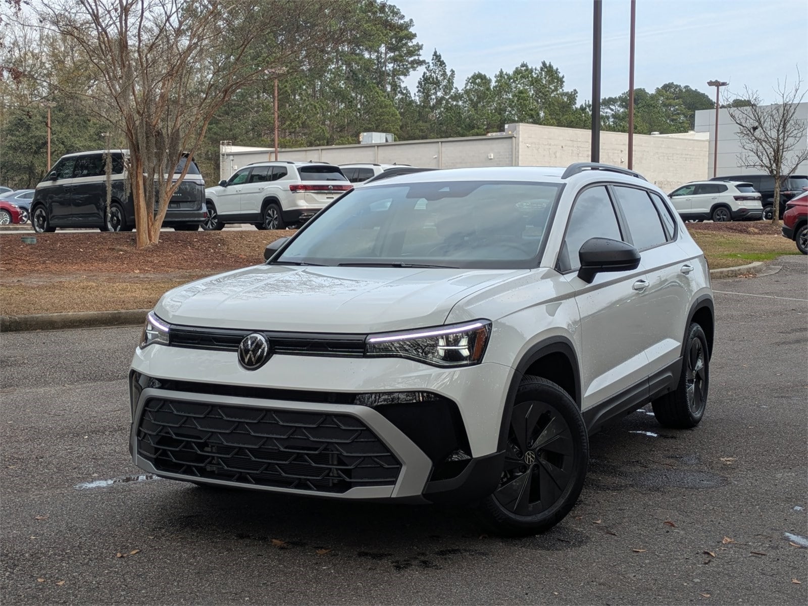 2026 Volkswagen Taos S's photo