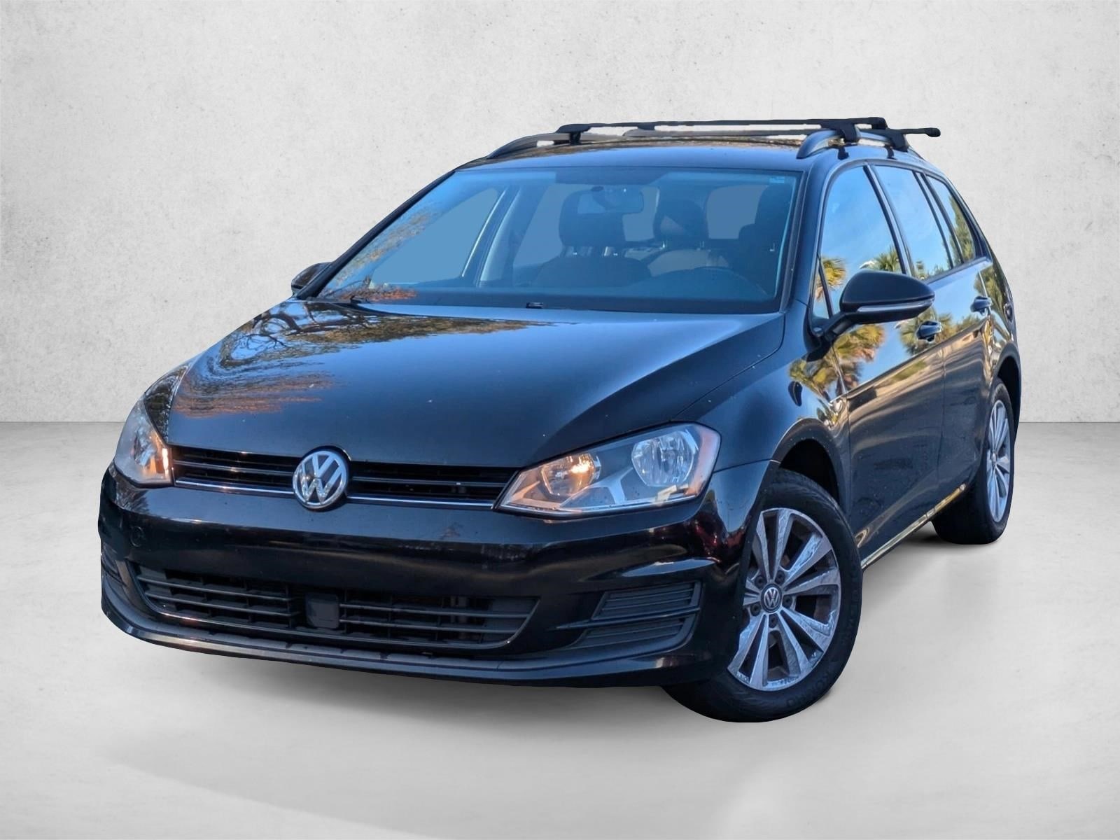 2017 Volkswagen Golf SportWagen S