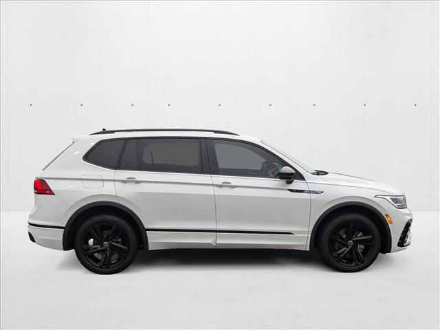 2024 Volkswagen Tiguan SE R-Line Black Sport photo 2