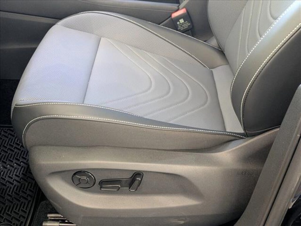 New 2026 Volkswagen Tiguan SE R-Line Black Sport Utility