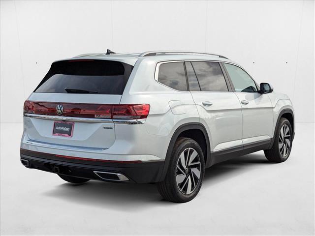 2025 Volkswagen Atlas SEL photo 2