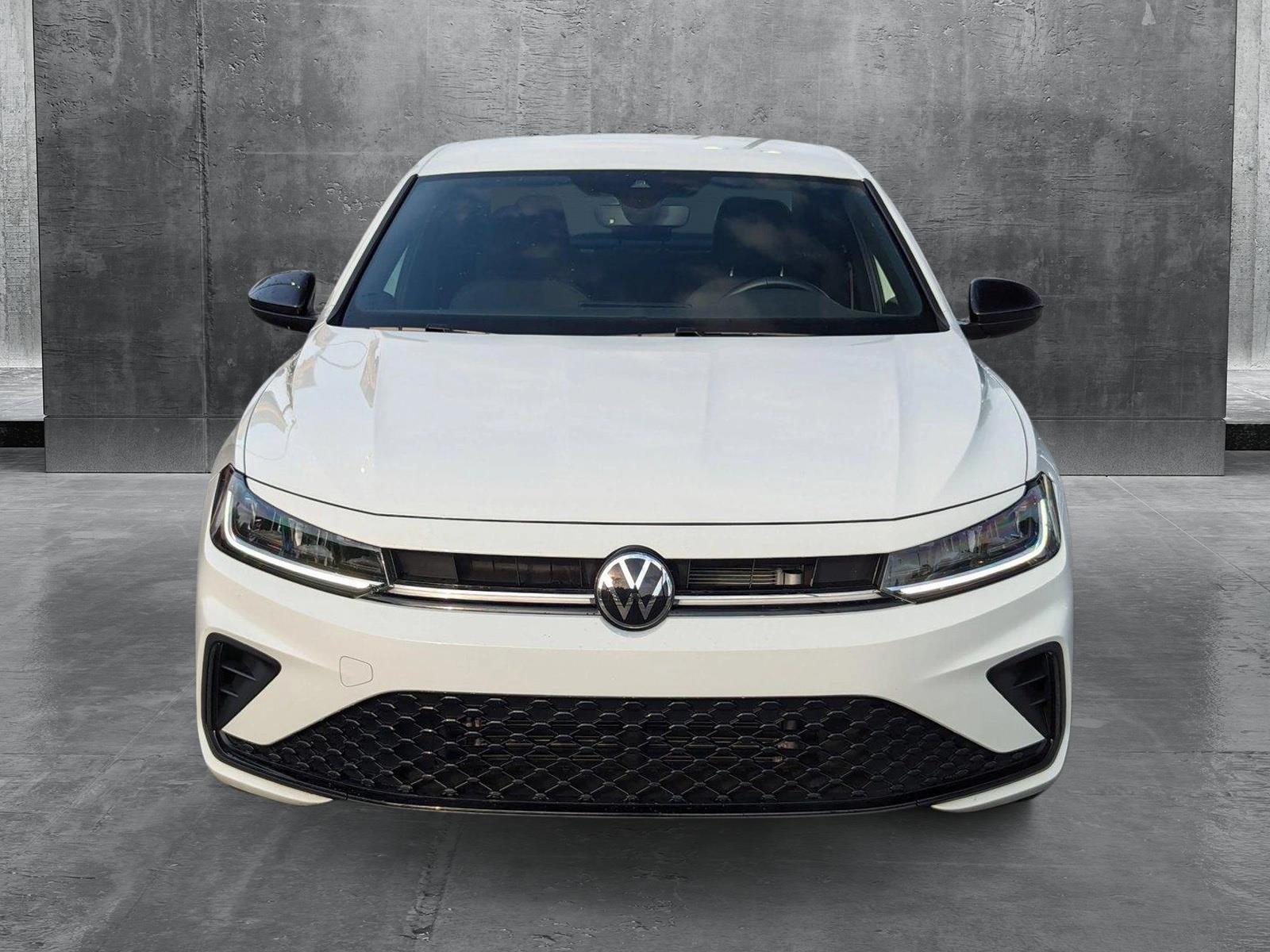 2025 Volkswagen Jetta Sport photo 2