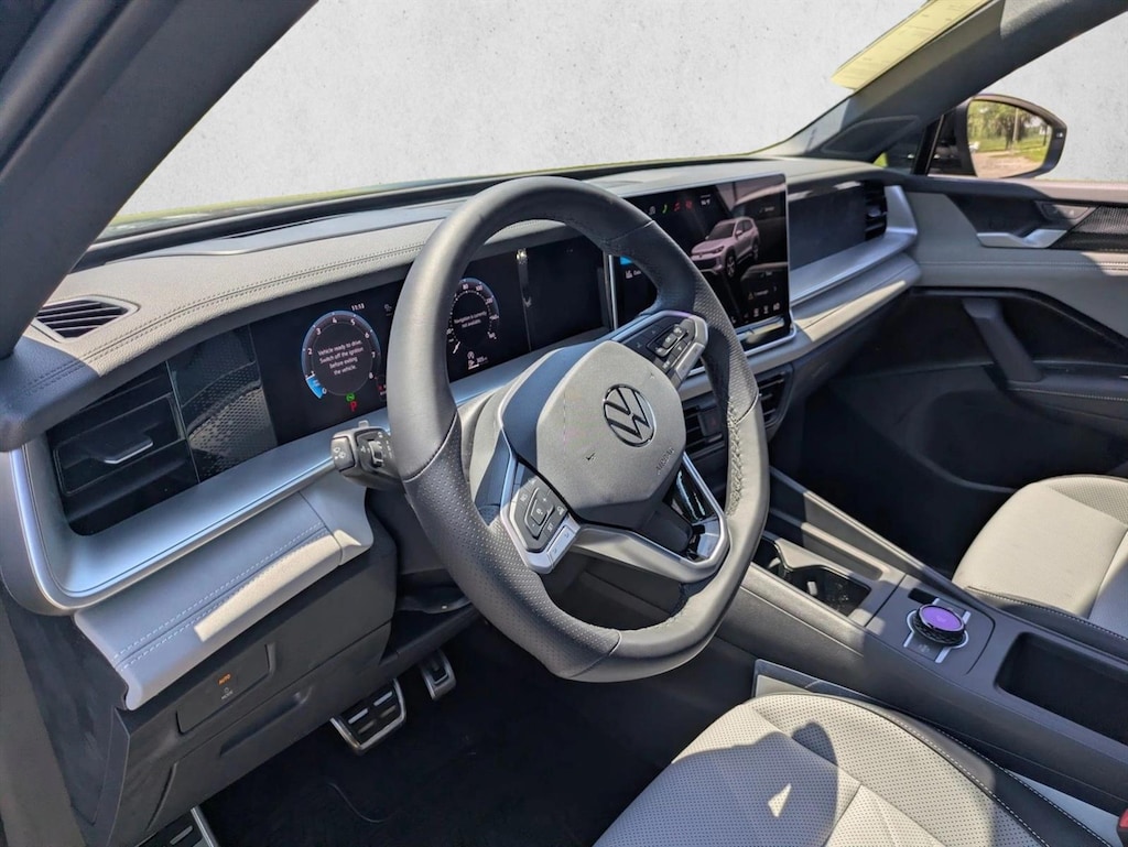 New 2026 Volkswagen Tiguan SE R-Line Black Sport Utility