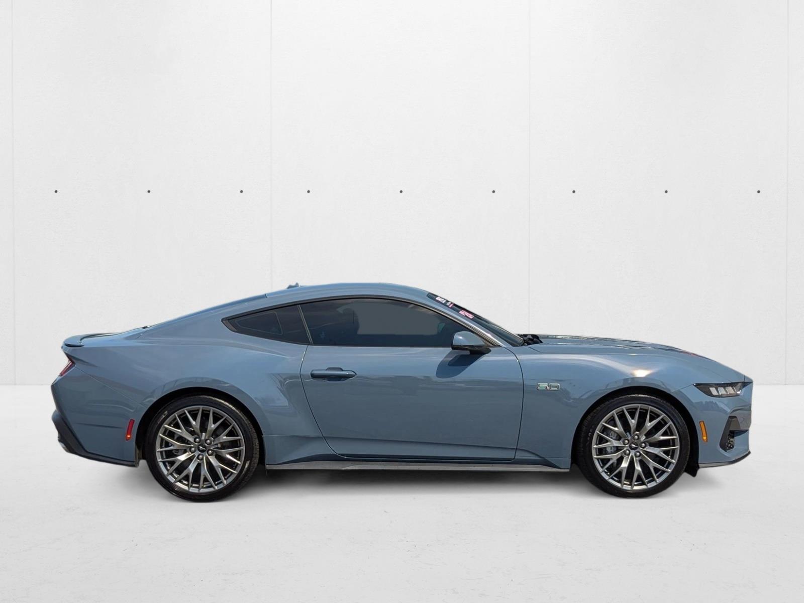 2024 Ford Mustang GT Premium photo 4