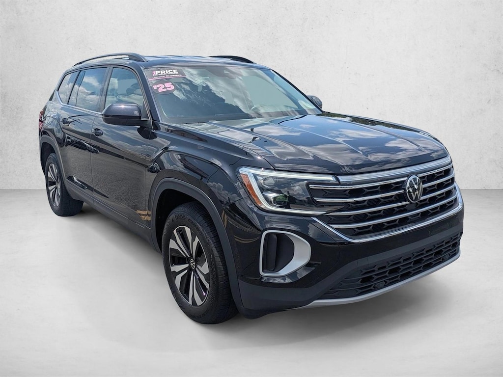 Used 2025 Volkswagen Atlas 2.0T SE Sport Utility