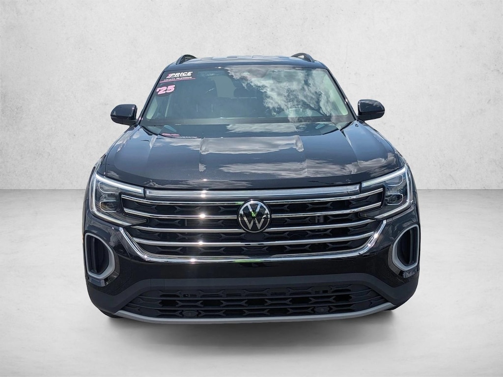 Used 2025 Volkswagen Atlas 2.0T SE Sport Utility