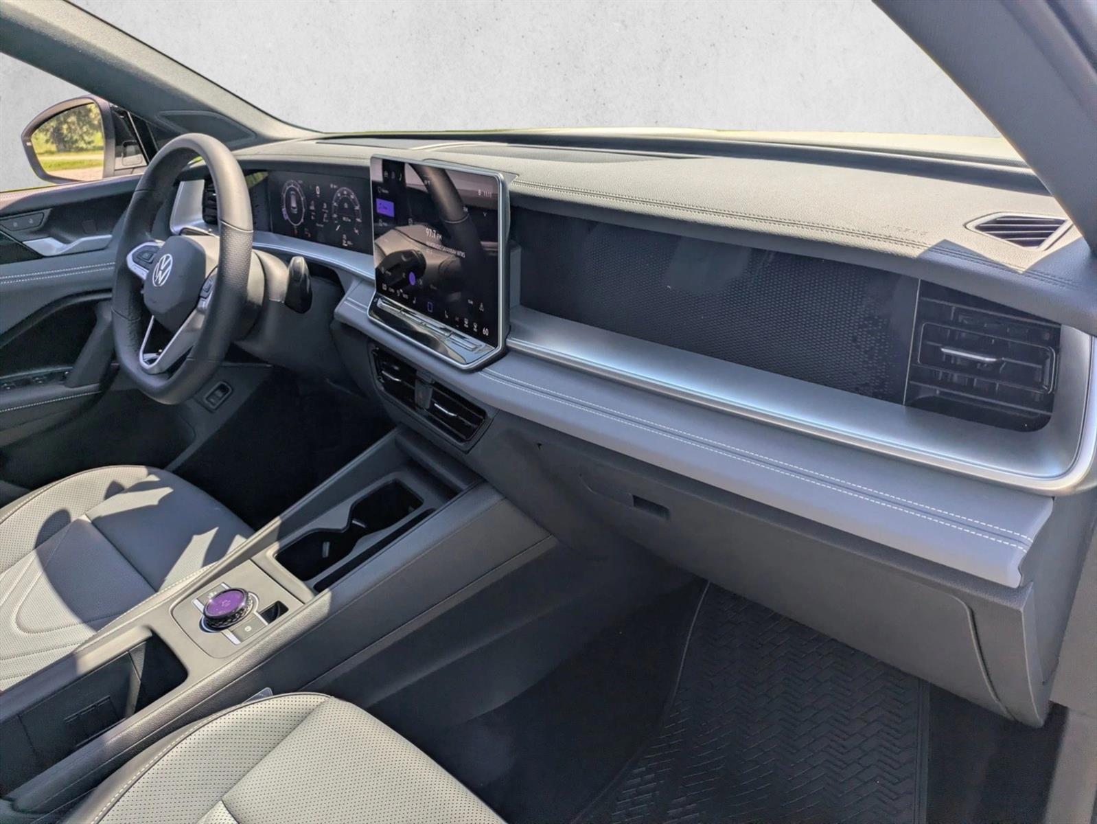 2026 Volkswagen Tiguan SE R-LINE BLACK - Photo 21