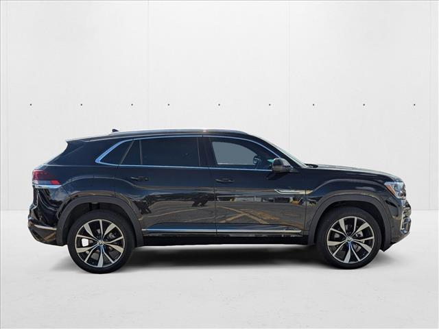 2025 Volkswagen Atlas Cross Sport SEL Premium R-Line photo 3