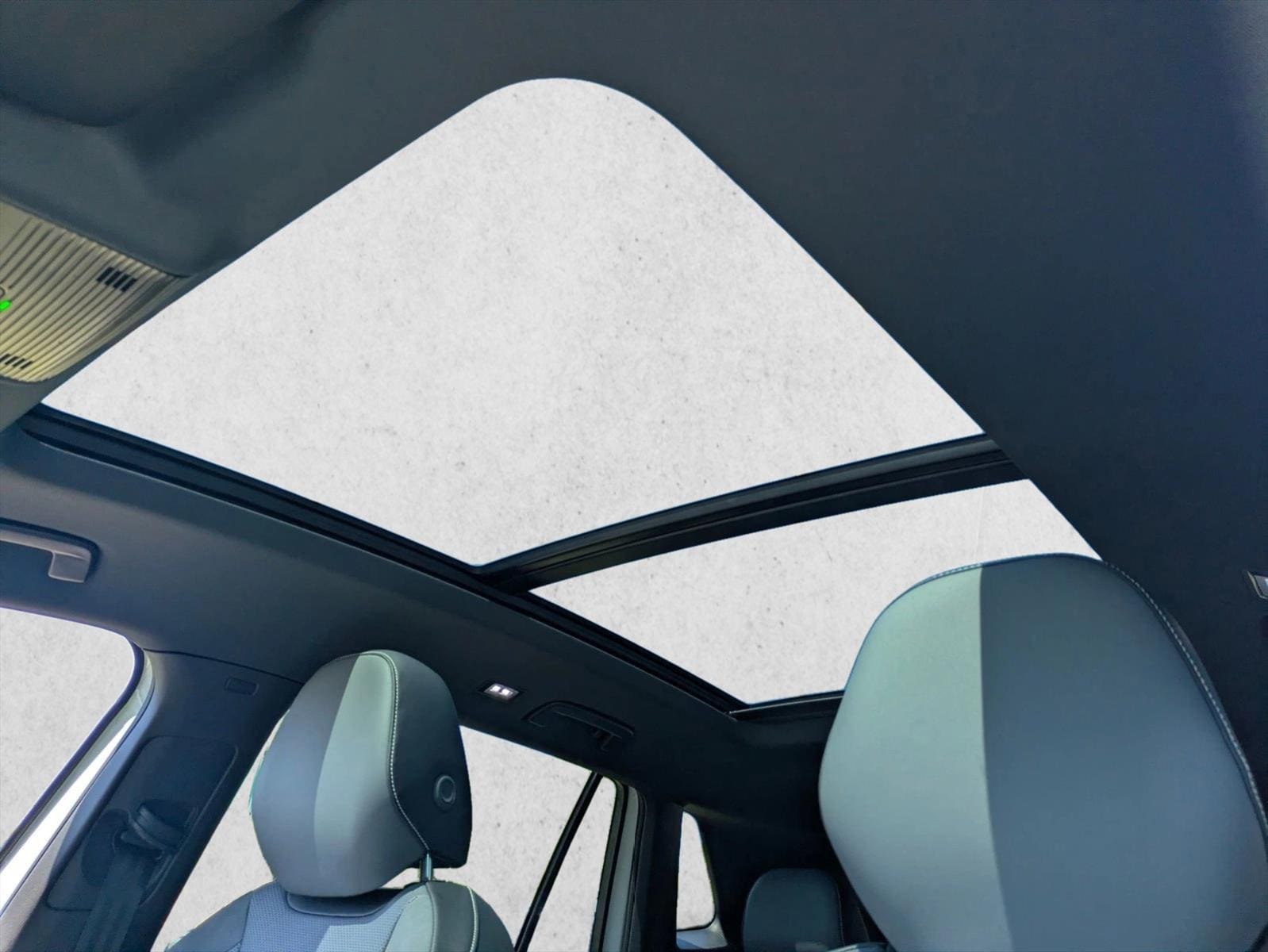 2026 Volkswagen Tiguan SE R-LINE BLACK - Photo 15