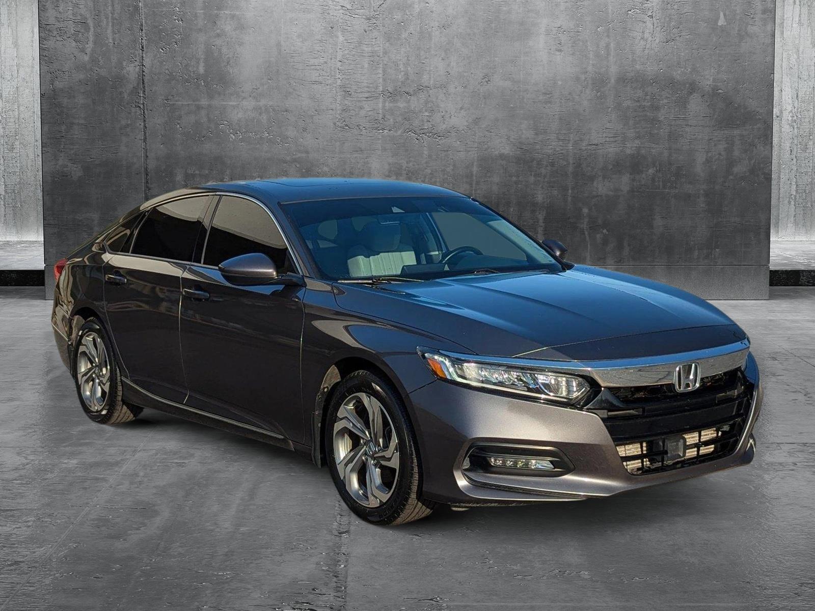 2019 Honda Accord EX-L 1.5T photo 3