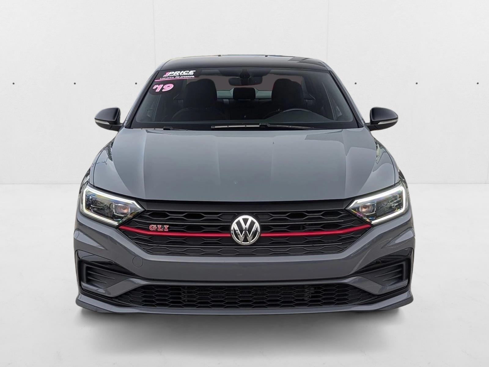 2019 Volkswagen Jetta Anniversary Edition photo 2
