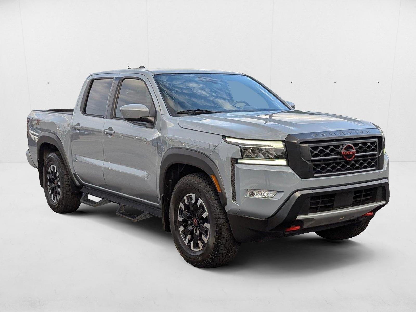 2024 Nissan Frontier PRO-X Crew Cab photo 3